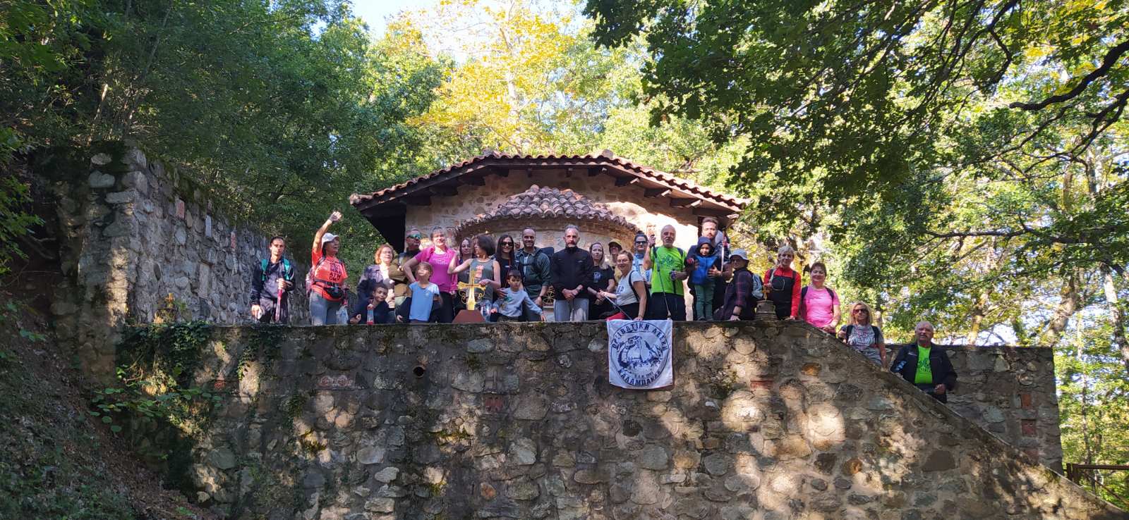 Στα μονοπάτια των Μετεώρων η Ορειβατική Λέσχη Καλαμπάκας